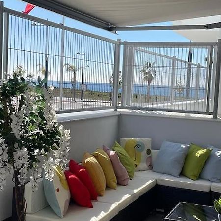 Apartamento Duna Beach Primera Linea De Playa Torrox Dış mekan fotoğraf