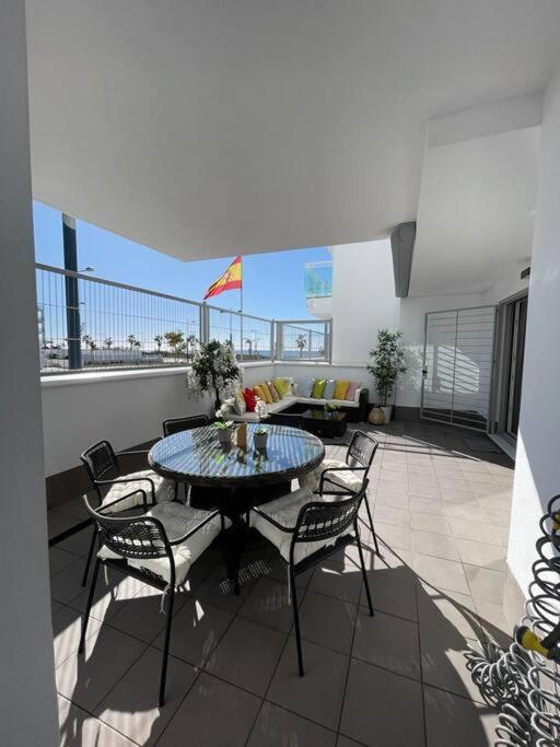 Apartamento Duna Beach Primera Linea De Playa Torrox Dış mekan fotoğraf